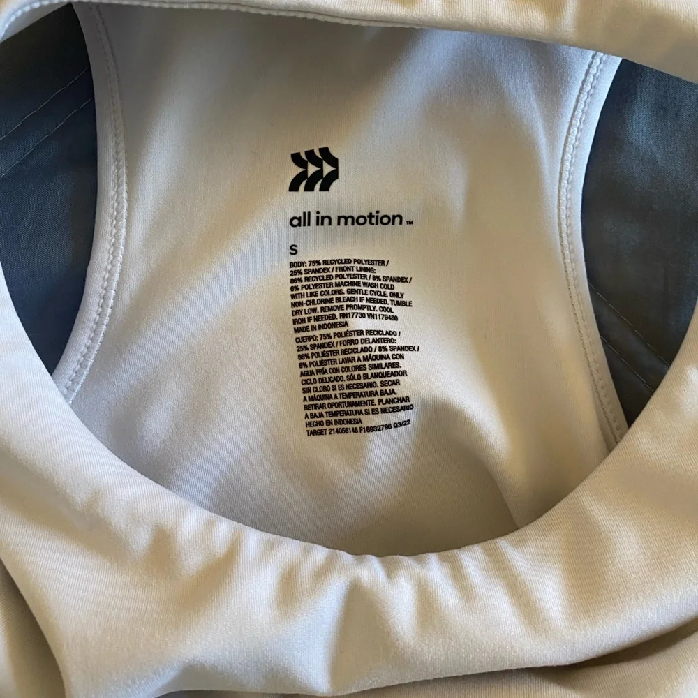 All in Motion Active Cropped Bra Tank - Picture 4 of 4
